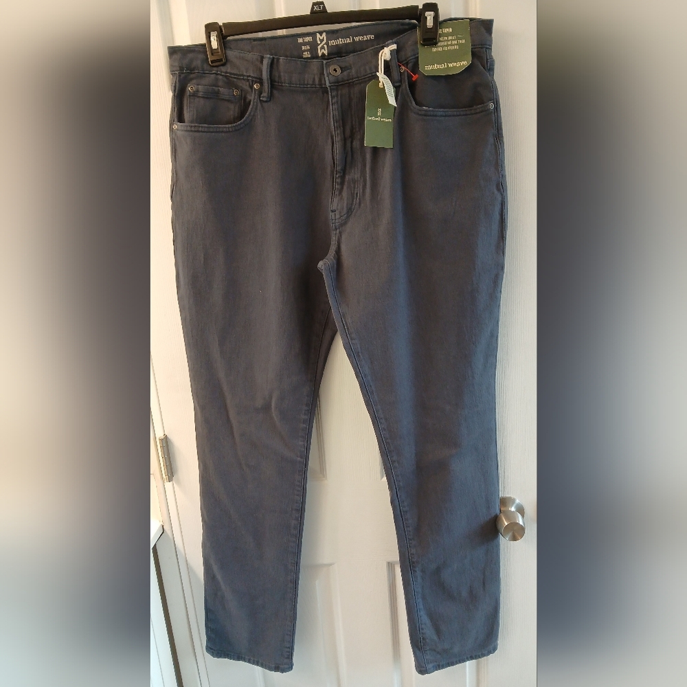 Mutual Weave “The Taper” Men’s Jeans — 38x34 (NWT) — Ombre Blue